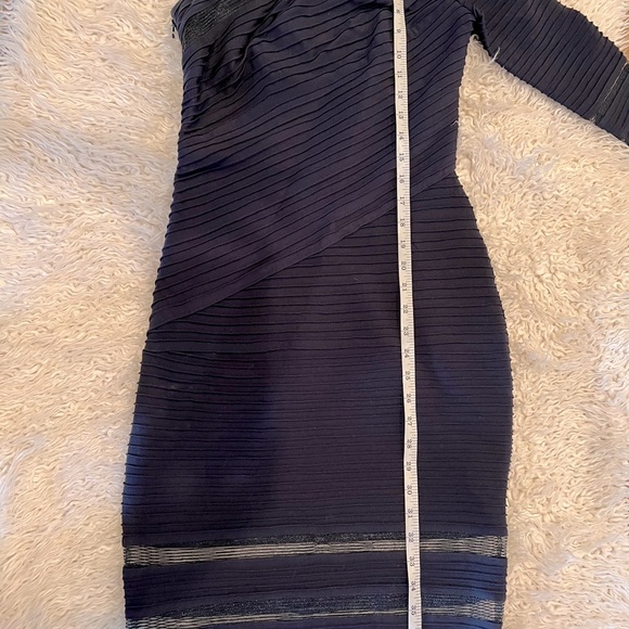 Tadashi Shoji One sleeve bandage dress - Picture 6 of 10